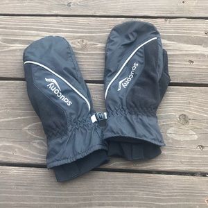 saucony mittens